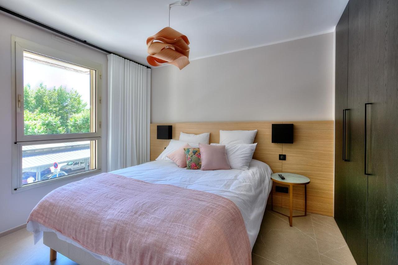 Luxury Flat With Balcony - City Center Канни Екстер'єр фото